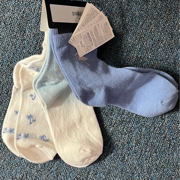 NWT 3 pair of gap crew socks & 3 no show socks for girls shoe size 10-12 - Picture 5 of 13